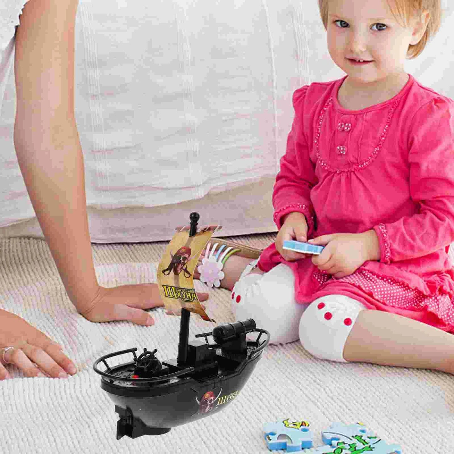 Pirate Ship Bath Toy for Toddlers and Kids with RC Carrier - ToylandEU