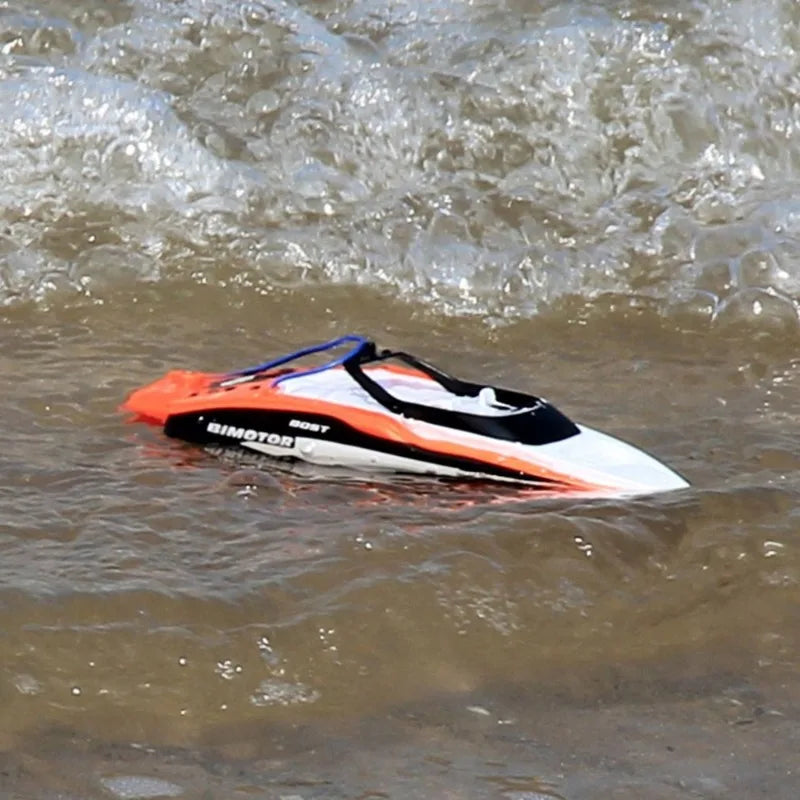 RC High-Speed RC Waterproof Motor Boat with 2.4GHz Remote Control - Mini Rechargeable Electric Sports Toy