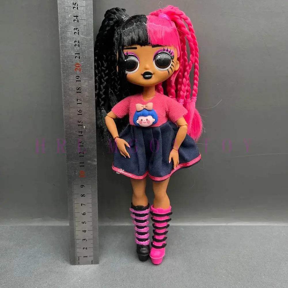 Original OMG Doll Bee Remix Big Sister Edition Clothing - ToylandEU