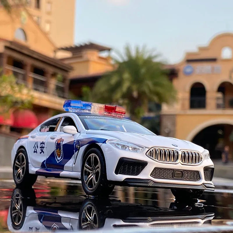 BMW 8 Series M8 Police Car Model - Alloy Pull Back with Lights and Sound - ToylandEU