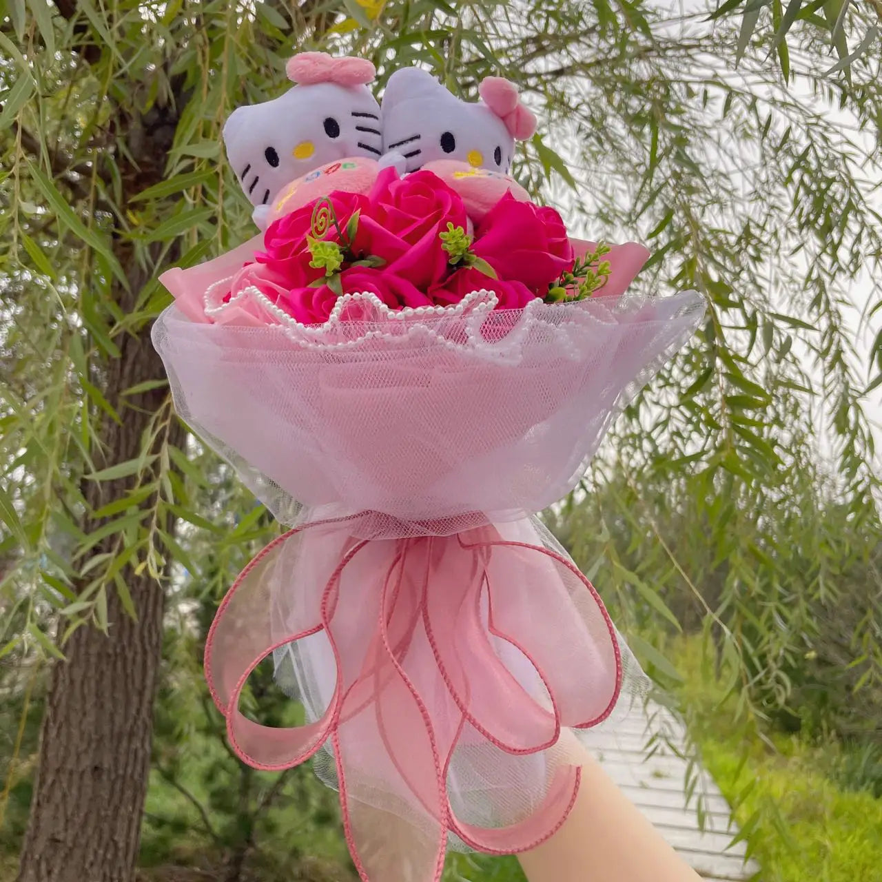 Adorable Hello Kitty Plush Dolls with Rose Soap Flowers Bouquet - ToylandEU