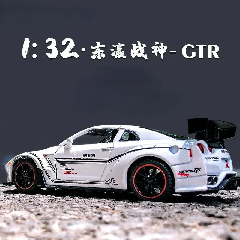 Nissan GTR R35 Diecast Car Model With Sound And Light - ToylandEU