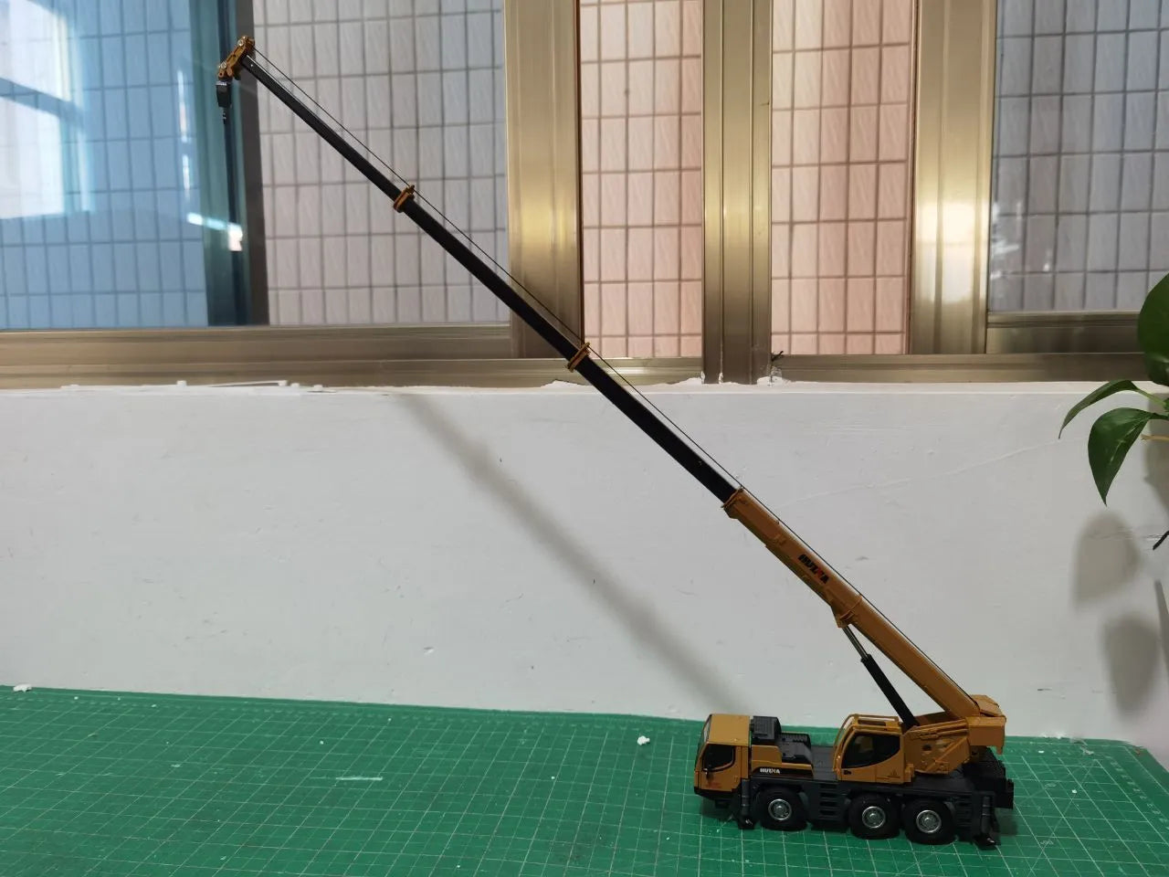 1:50 Diecast Truck-mounted Crane Alloy Model Simulation - ToylandEU