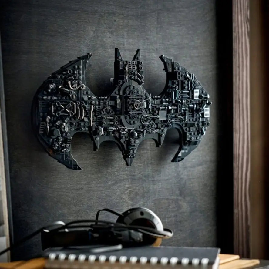 Building Blocks | Bat-Signal Logo 678 Pcs | Super Hero Symbol | Birthday Gifts