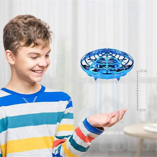 KaKBeir Rc Quadcopter Flying Helicopter Magic Hand UFO Ball Aircraft Toyland EU