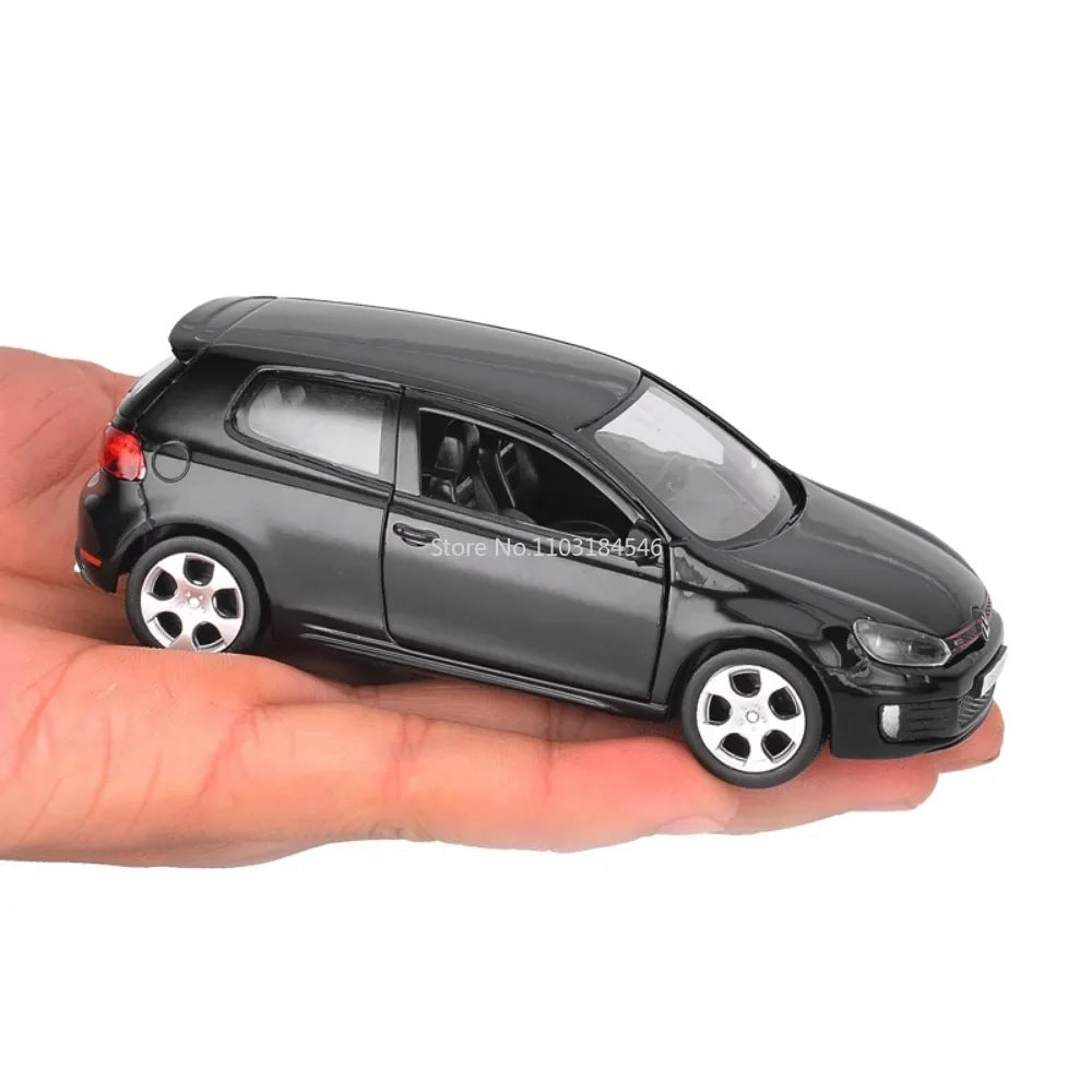 1:36 VW Golf GTI Diecast Car Model with Opening Doors and Pull Back Function - ToylandEU