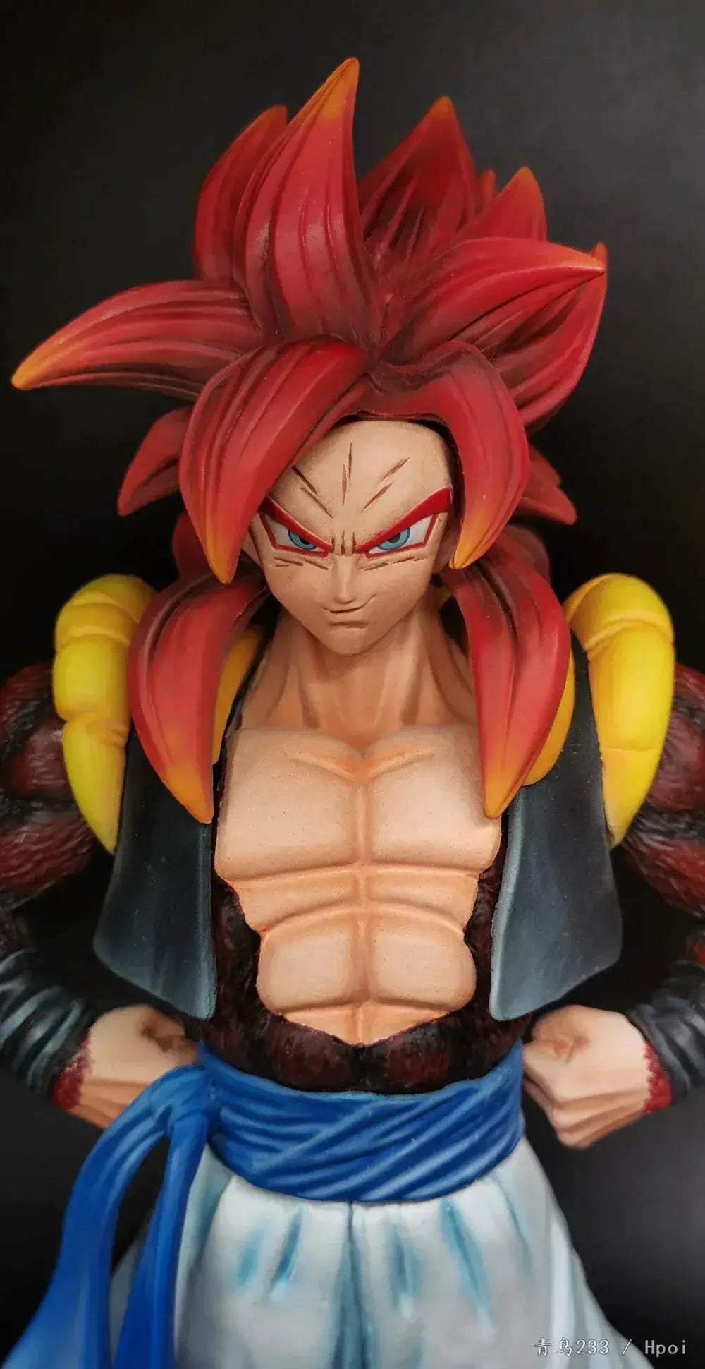 SSJ4 Gogeta Dragon Ball Figure PVC 27cm With Dynamic Detail - ToylandEU