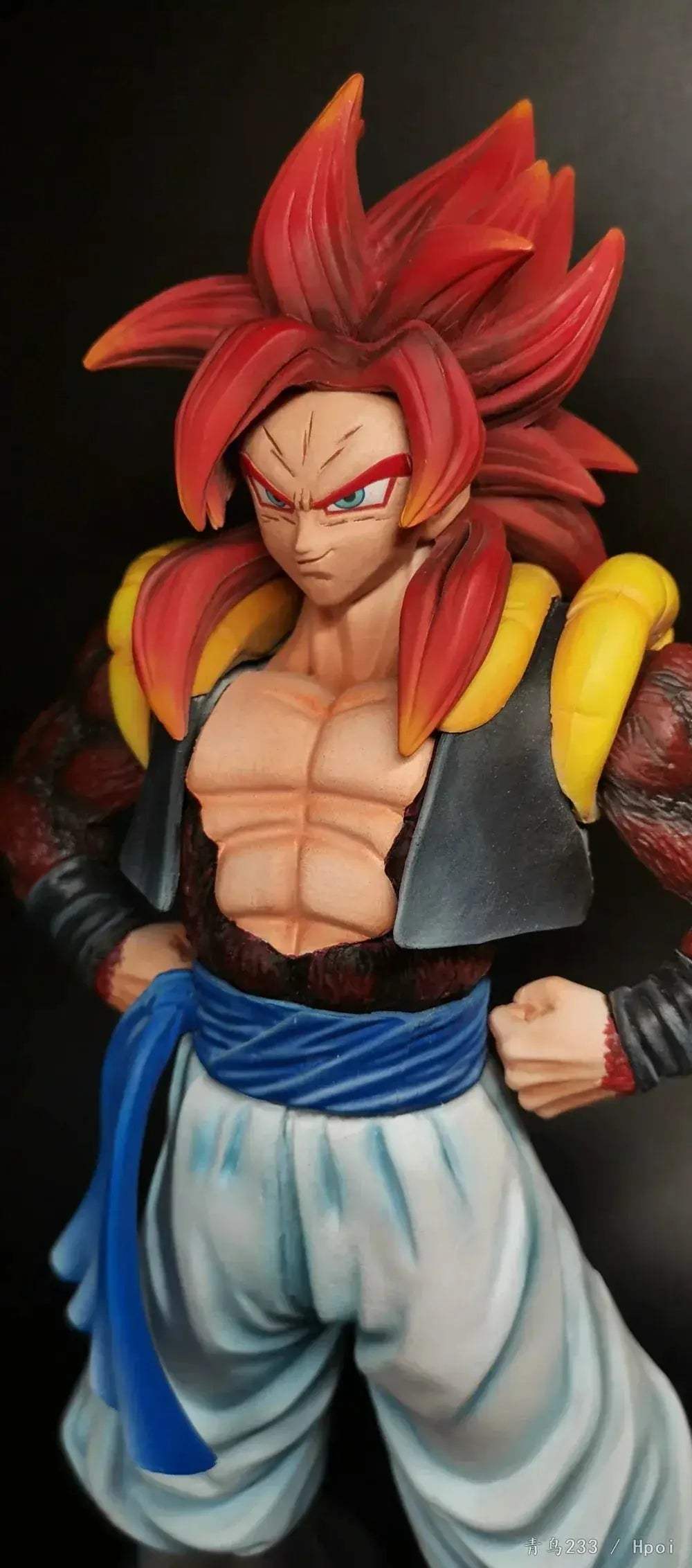 SSJ4 Gogeta Dragon Ball Figure PVC 27cm With Dynamic Detail - ToylandEU