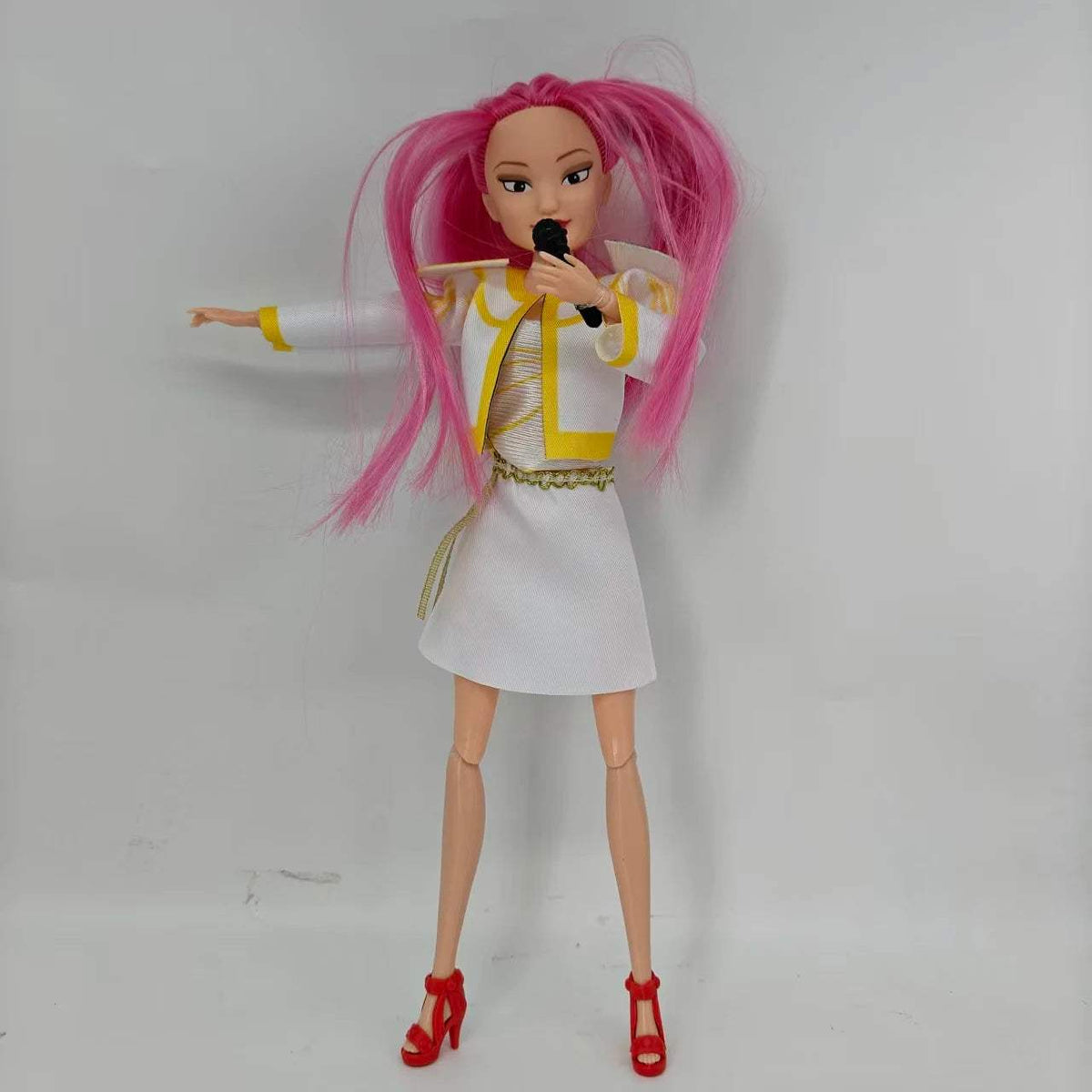 Princess Fashion Doll | Long Hair | Interchangeable Clothes | Articulated Joints