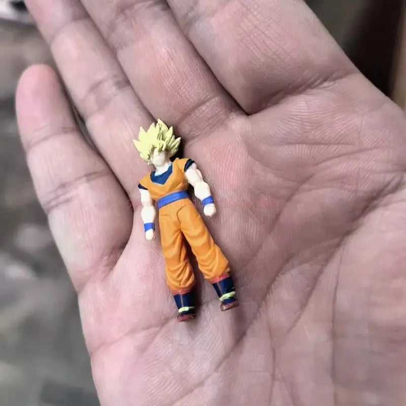 Dragon Ball Mini Figure Set | 5cm Height | Goku Vegeta Trunks | Gashapon Toy