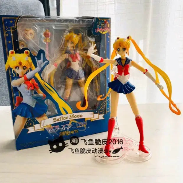 Sailor Moon PVC Action Figure SHF Tsukino Usagi Movable - ToylandEU