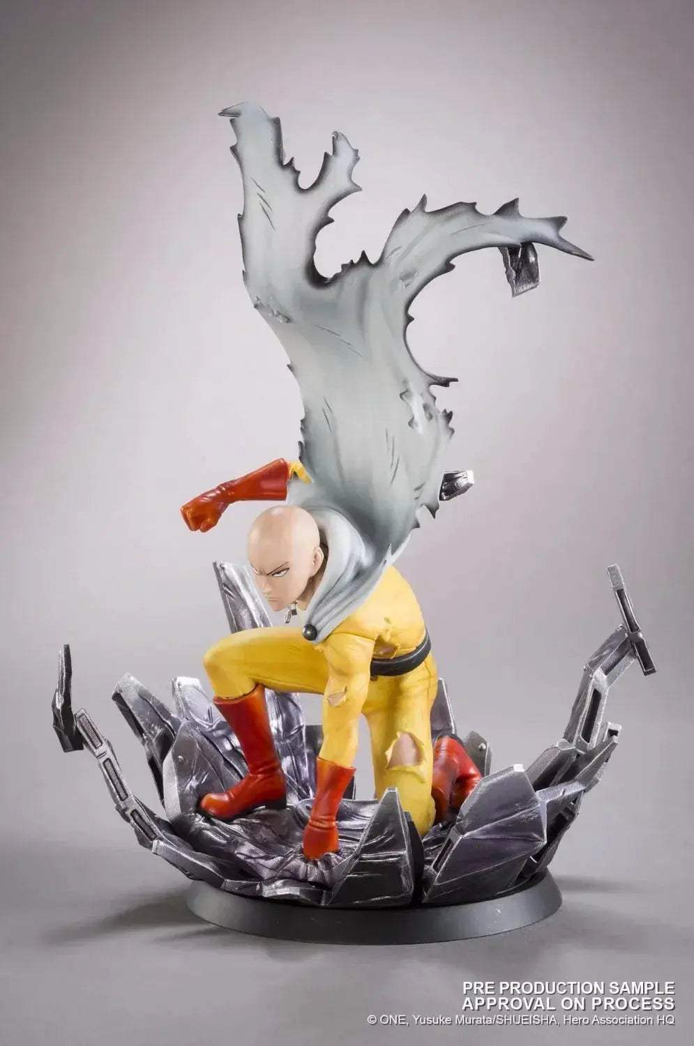 Saitama One Punch Man Figure PVC Statue 25 Cm Collectible - ToylandEU