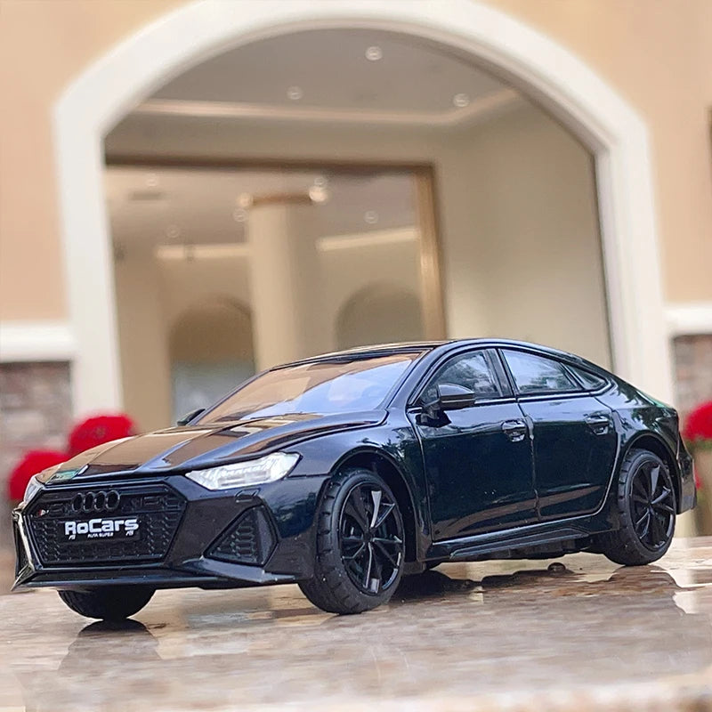 Audi RS7 Sportback 1:32 Scale Diecast Metal Model Car Toy with Alloy and Plastic Components - ToylandEU