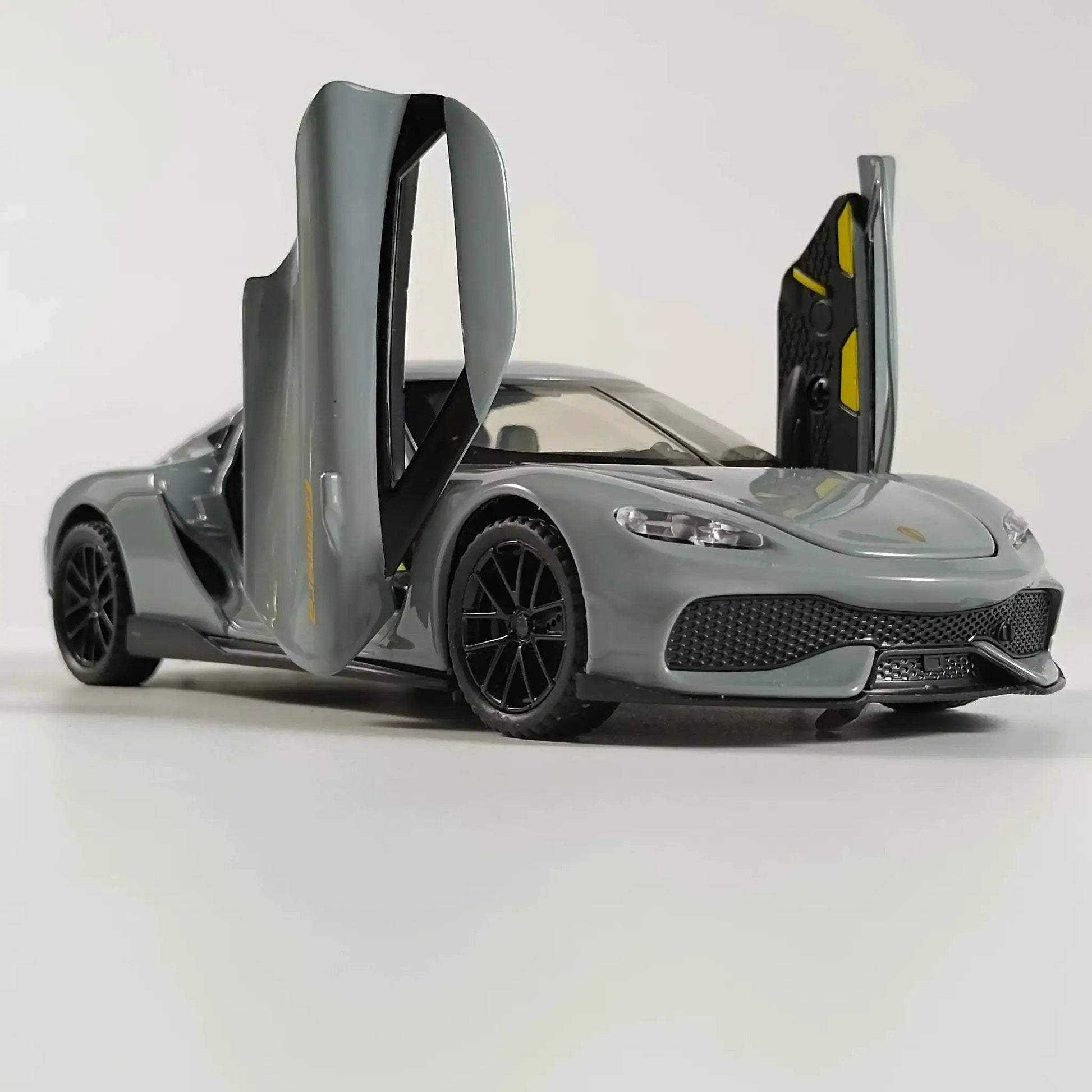  Scale 1 To 32 Alloy Diecast Car With Sound And Light -  ToylandEU™