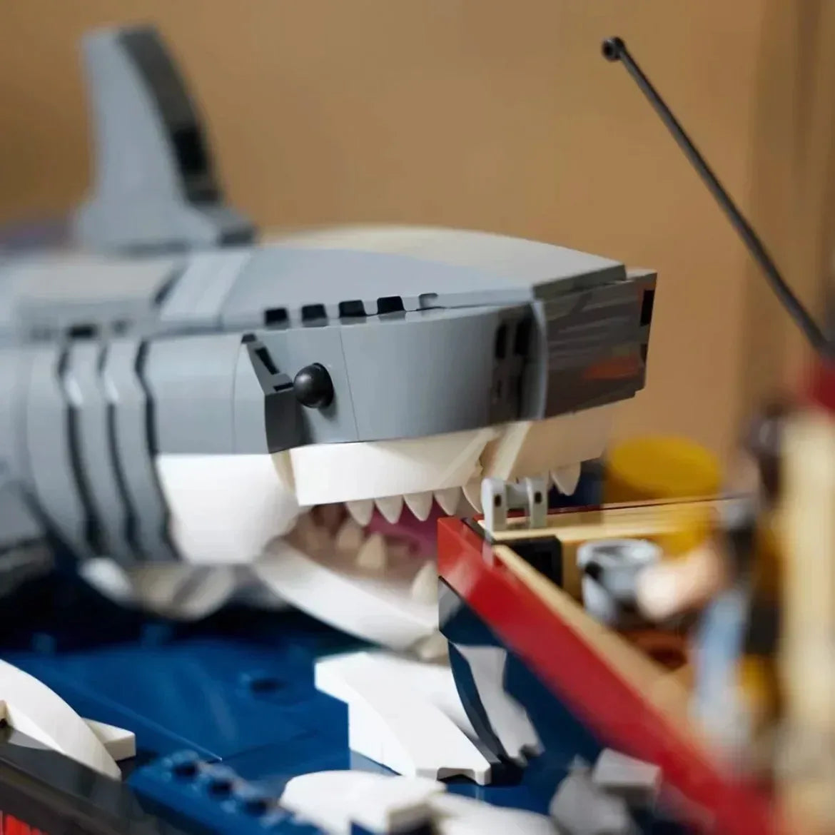 Beautiful Great White Shark 3D Model Decor Gift For Ages - ToylandEU