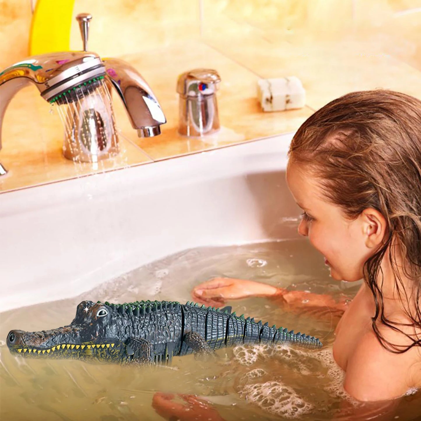 Thrilling RC Crocodile Toy: Realistic Alligator Boat for Water Fun - Perfect for Kids 12+