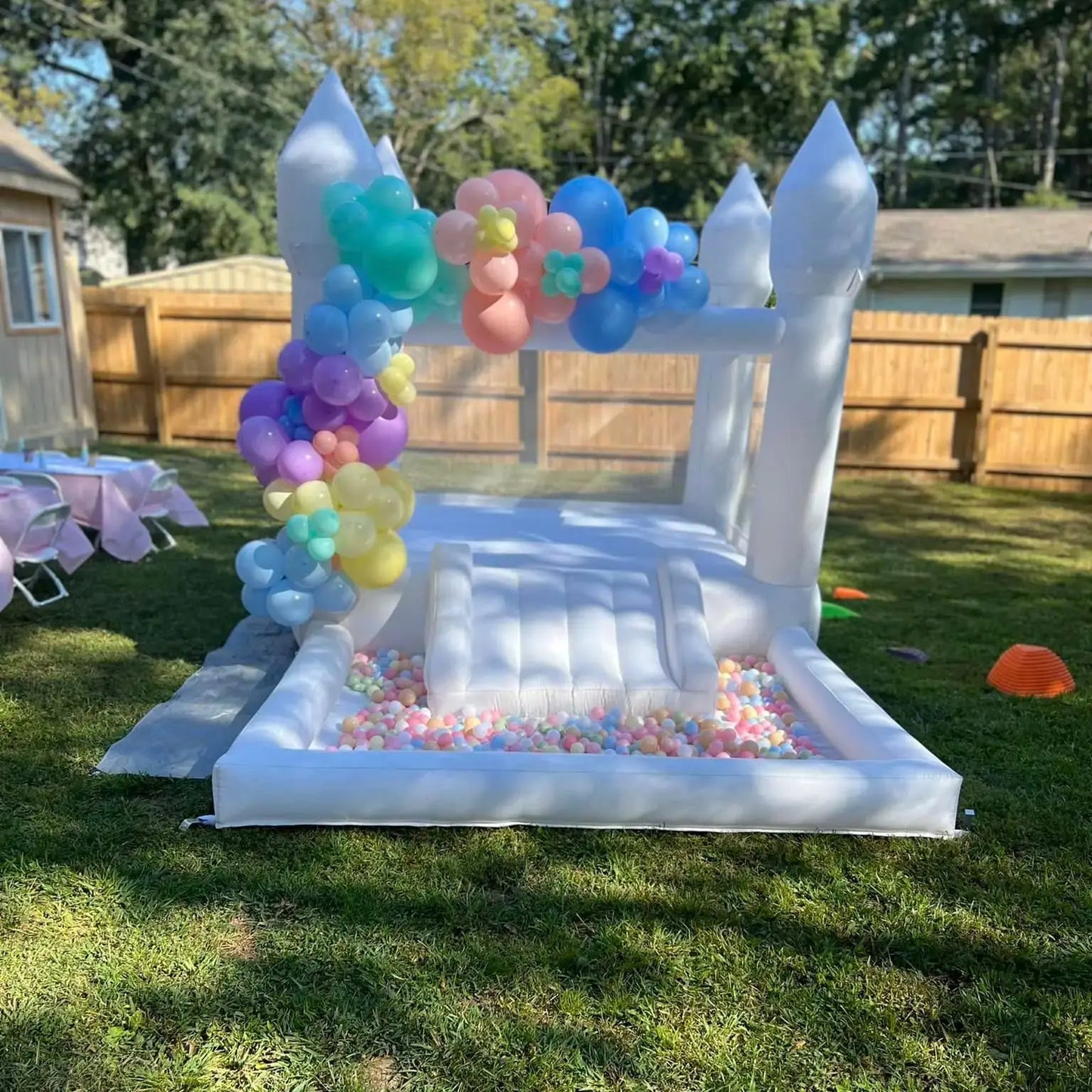 Inflatable Bounce House With Slide And Ball Pit For Weddings