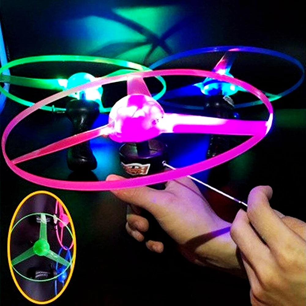 3Pcs LED Lighting Pull String Flying Disc Propeller Helicopter Toy for Toyland EU