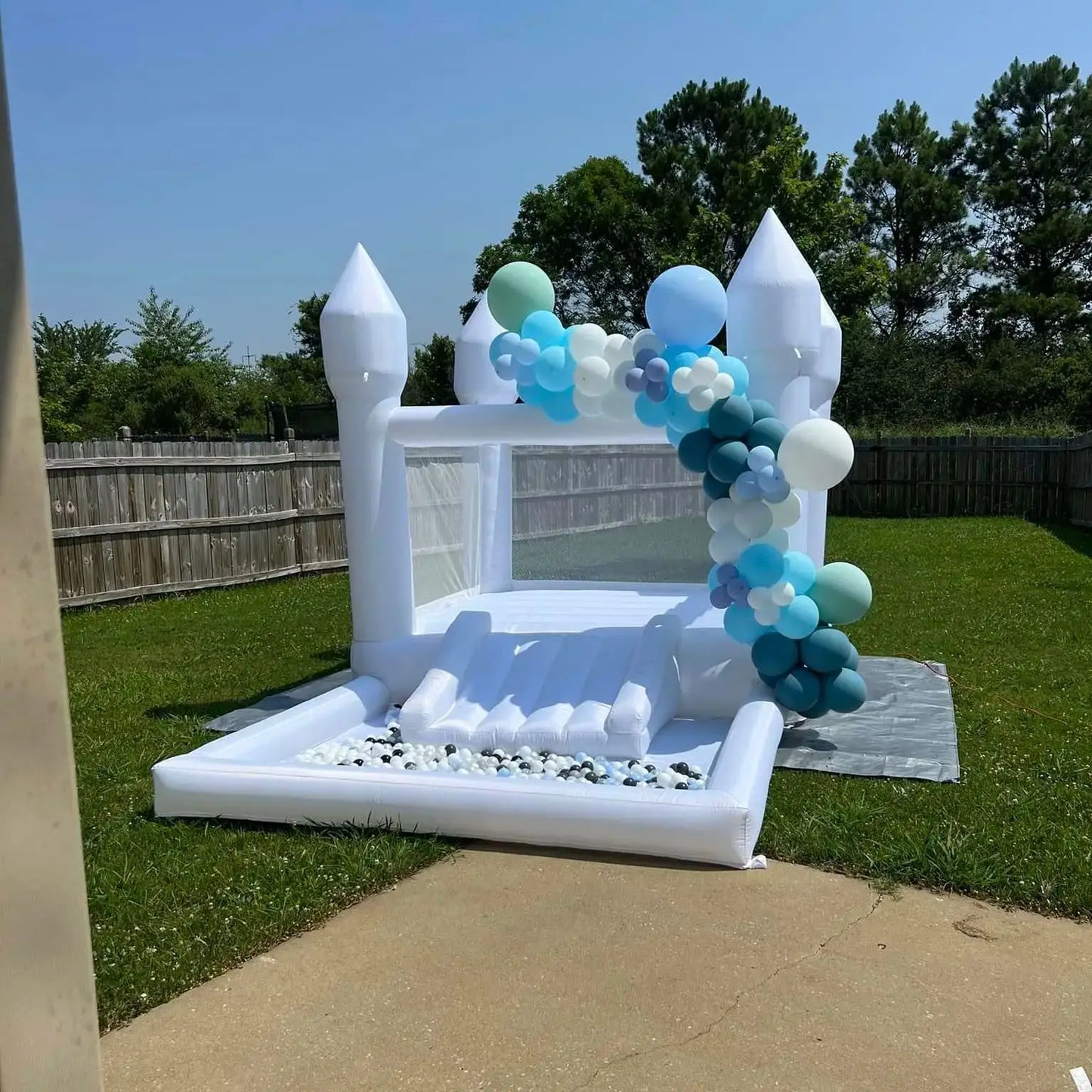 Inflatable Bounce House With Slide And Ball Pit For Weddings
