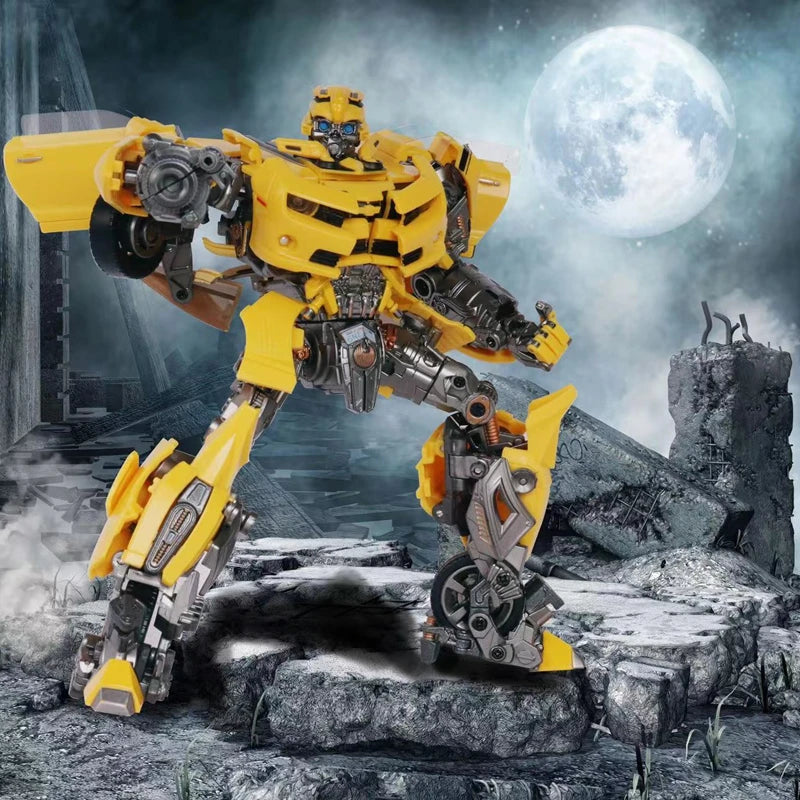 Epic Transformable Wasp Robot Figure - Action-Packed Movie Edition