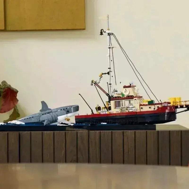 Shark Corsair Model Kit For Home Decor And Education - ToylandEU