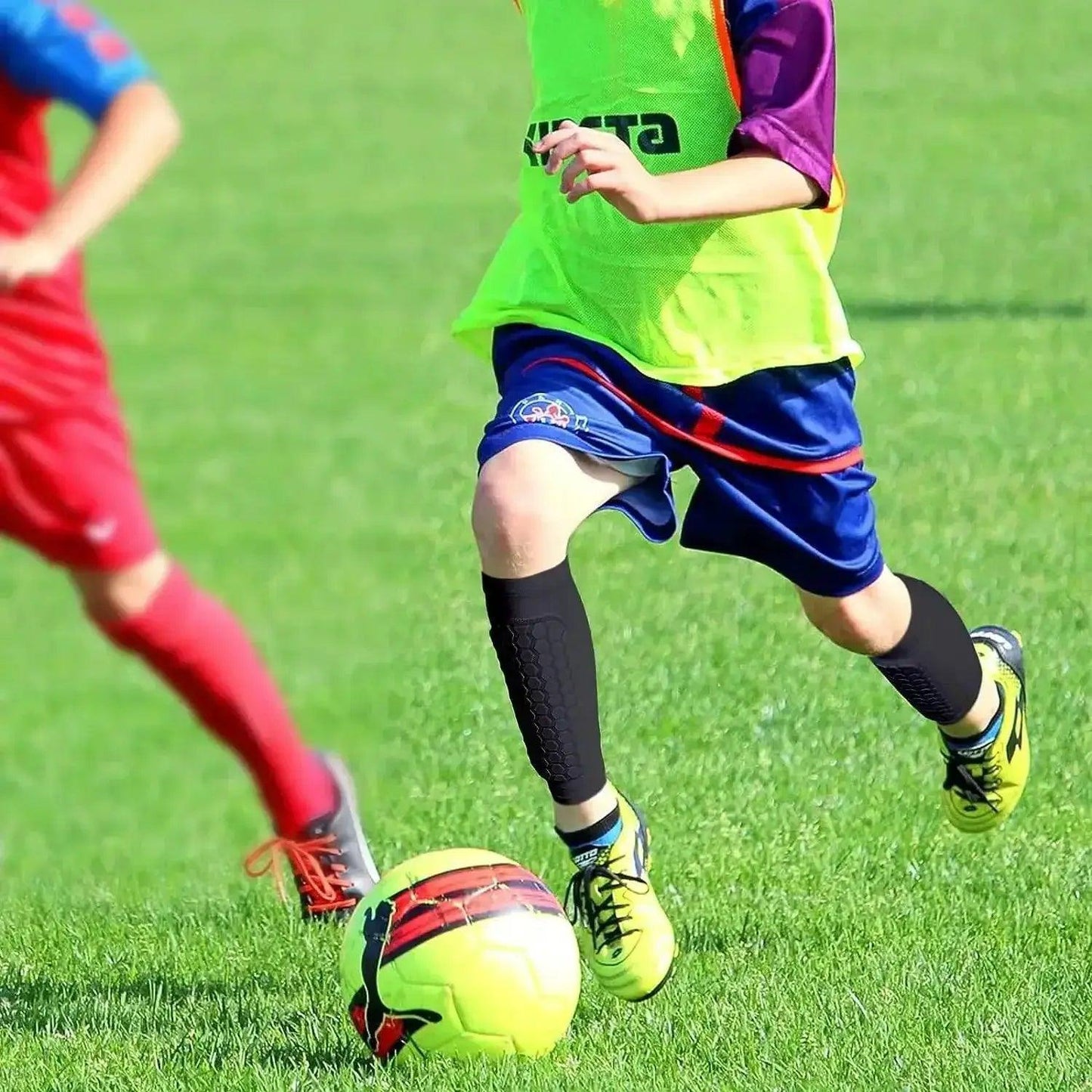  Kids Sports Shin Pads With Compression Calf Sleeves -  ToylandEU™