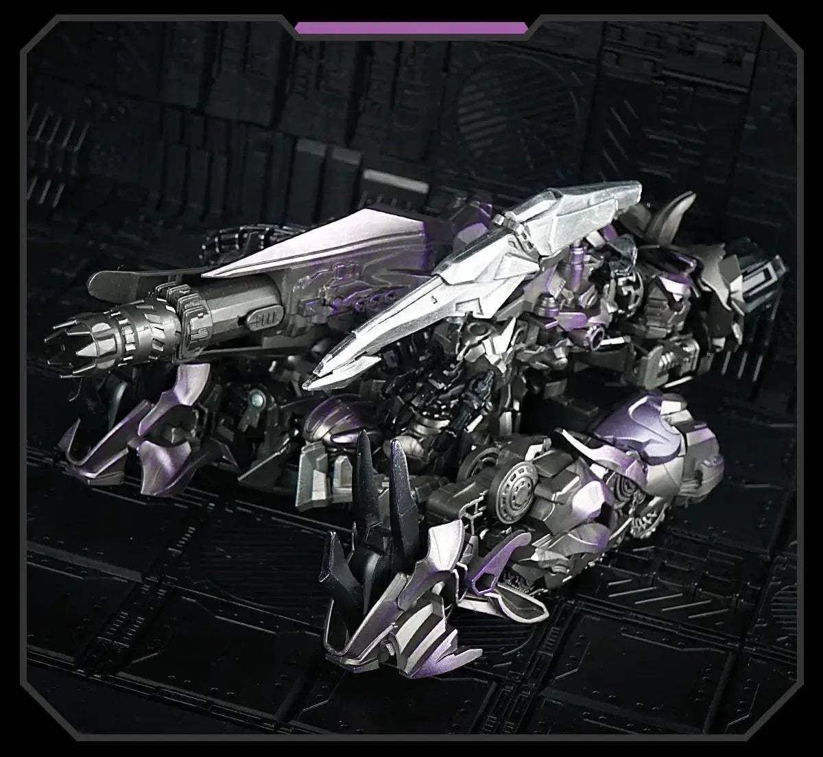 Shockwave Transformers Decepticon Action Figure Posable Robot Mode - ToylandEU