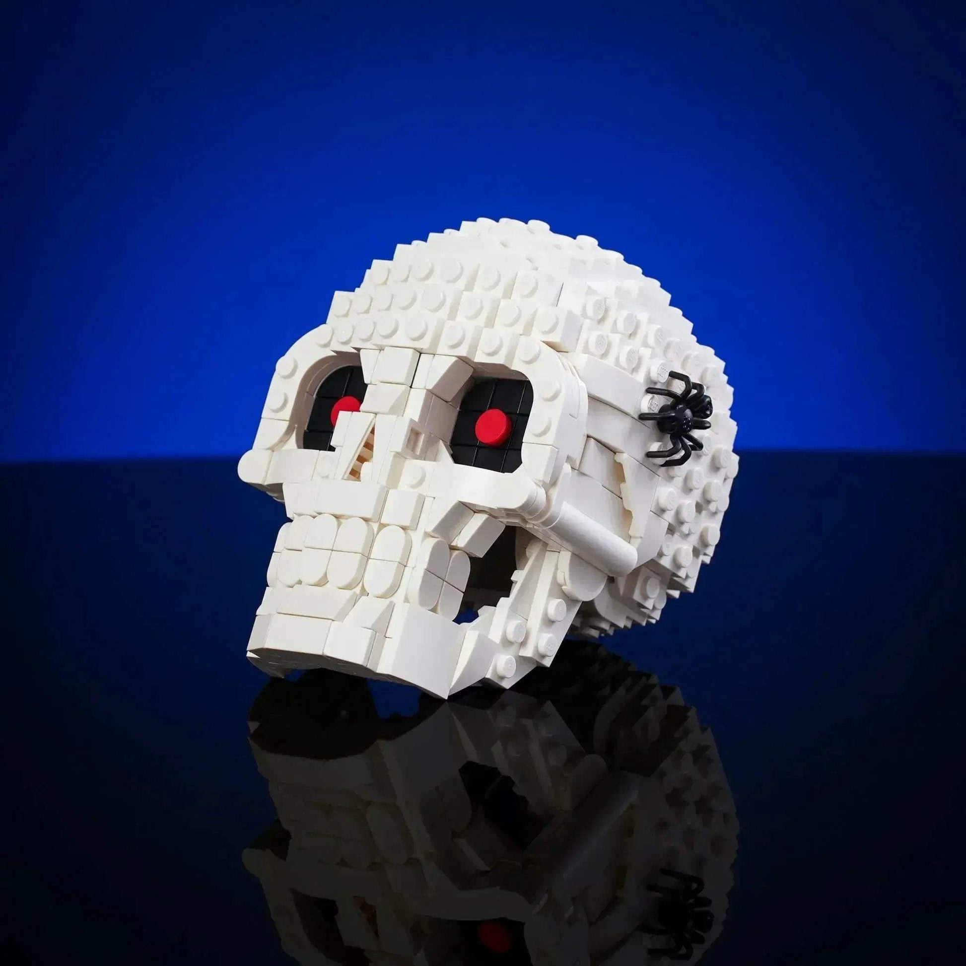 Halloween Skull Prop With Realistic Sculpting Hinged Jaw Spooky Spider - ToylandEU