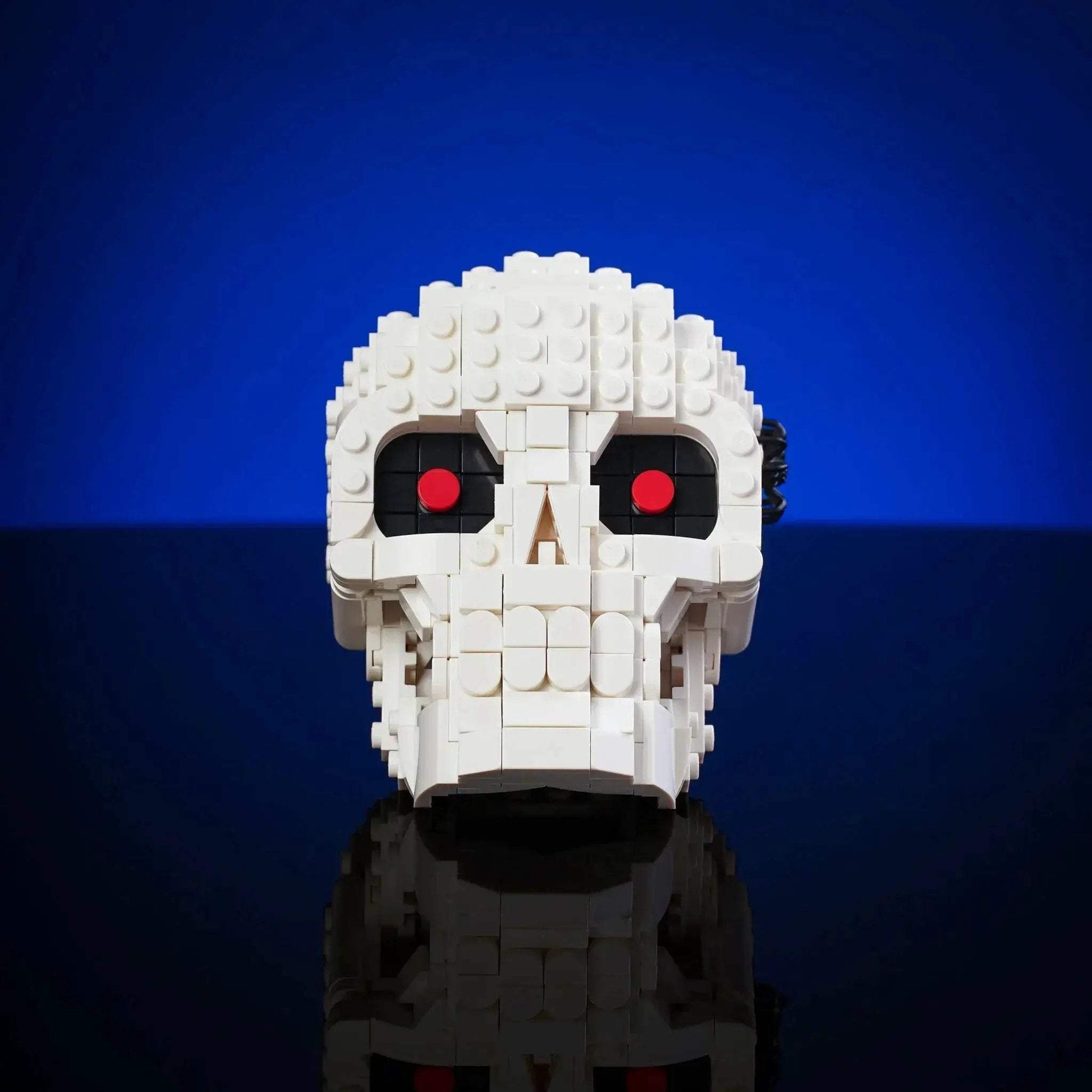 Halloween Skull Prop With Realistic Sculpting Hinged Jaw Spooky Spider - ToylandEU