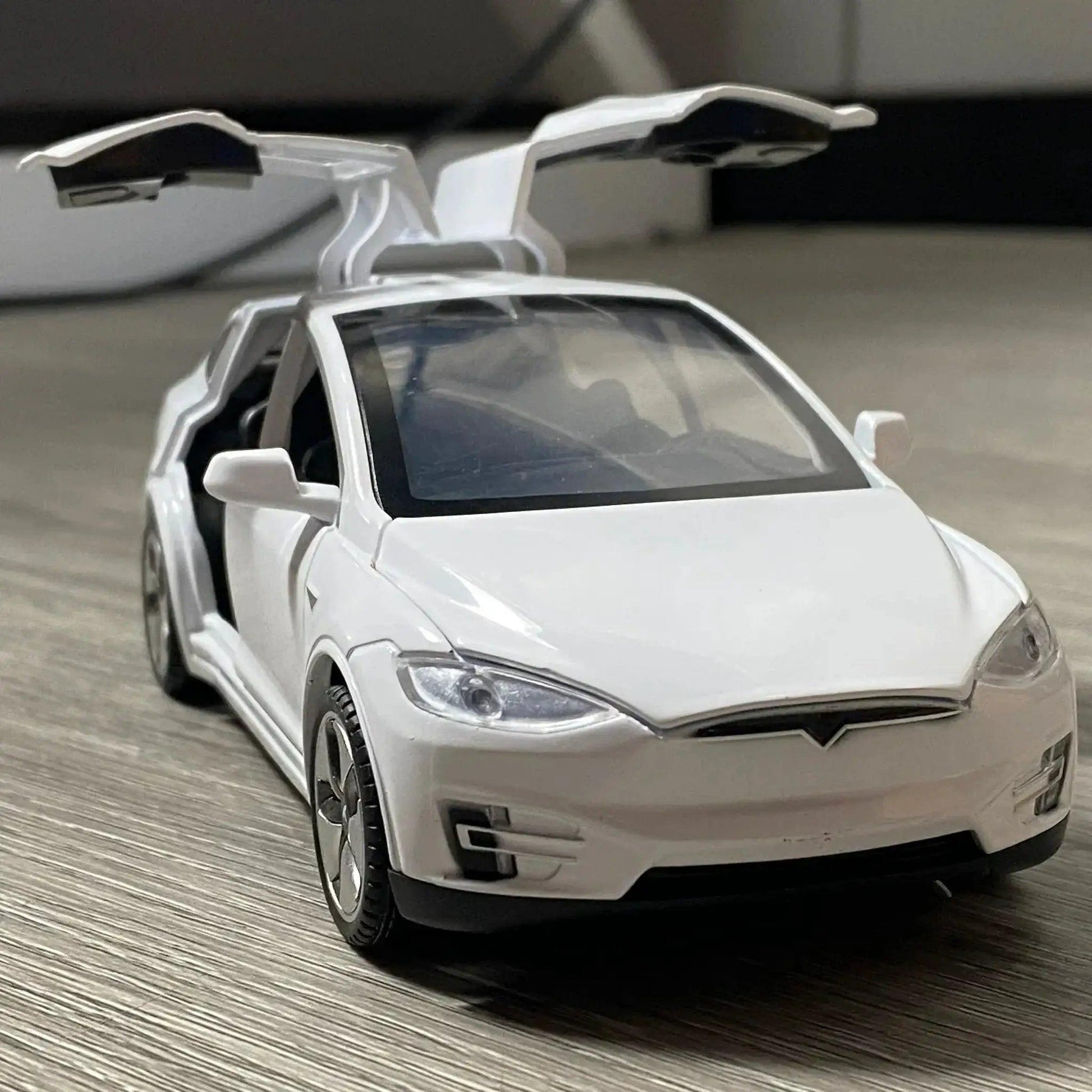  Sleek Diecast Car Model 1 32 Toyland EU -  ToylandEU™