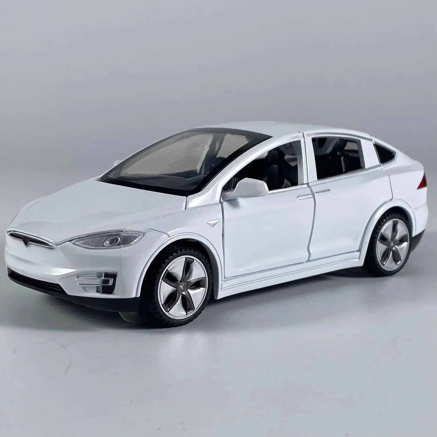  Sleek Diecast Car Model 1 32 Toyland EU -  ToylandEU™
