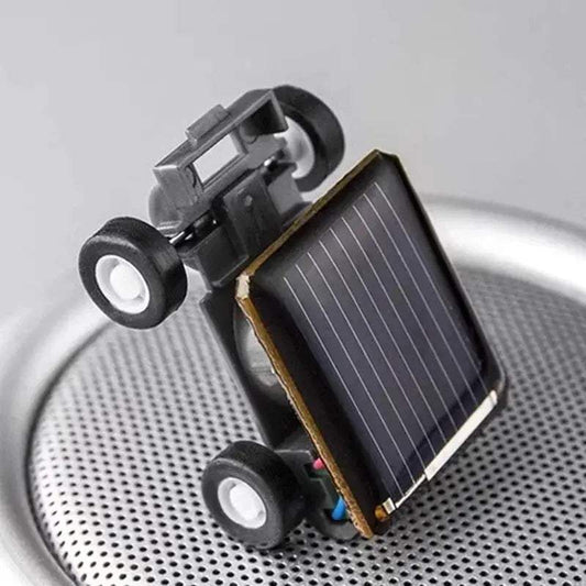 Solar Grasshopper Toy Robotic Insect For Kids No Batteries Needed - ToylandEU
