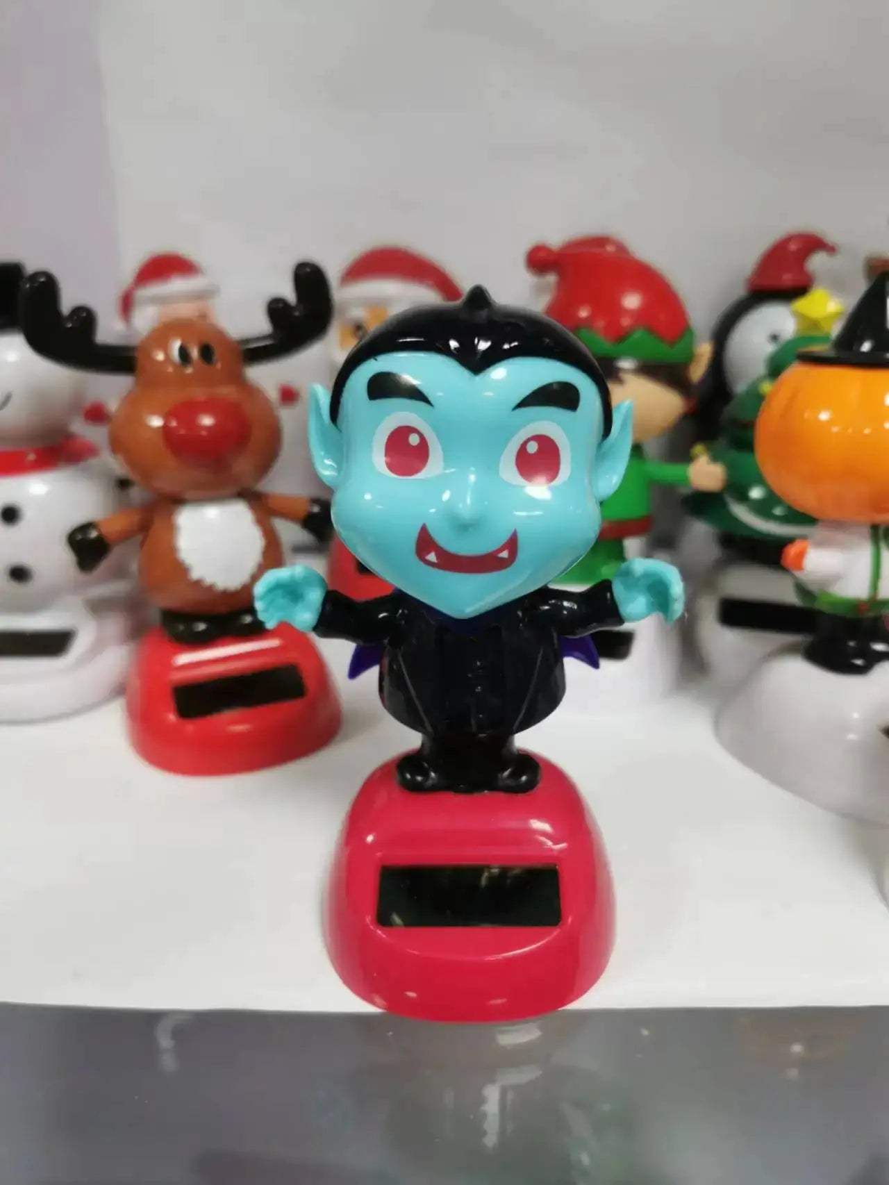 Solar Powered Dancing Toy Bobble Dancer For Halloween Decor - ToylandEU