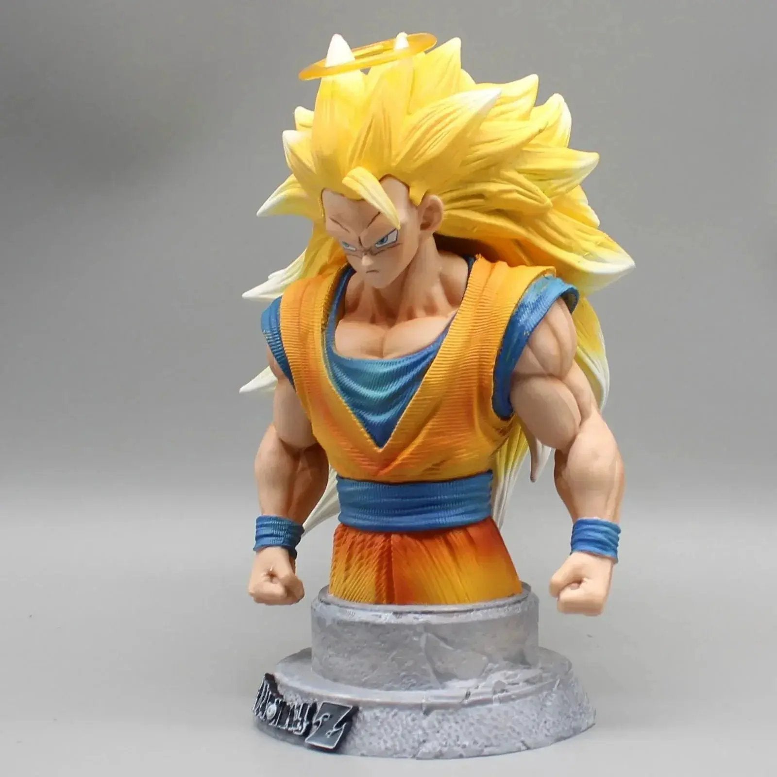 Dragon Ball Z Goku Super Saiyan 3 Half Bust Figure - ToylandEU