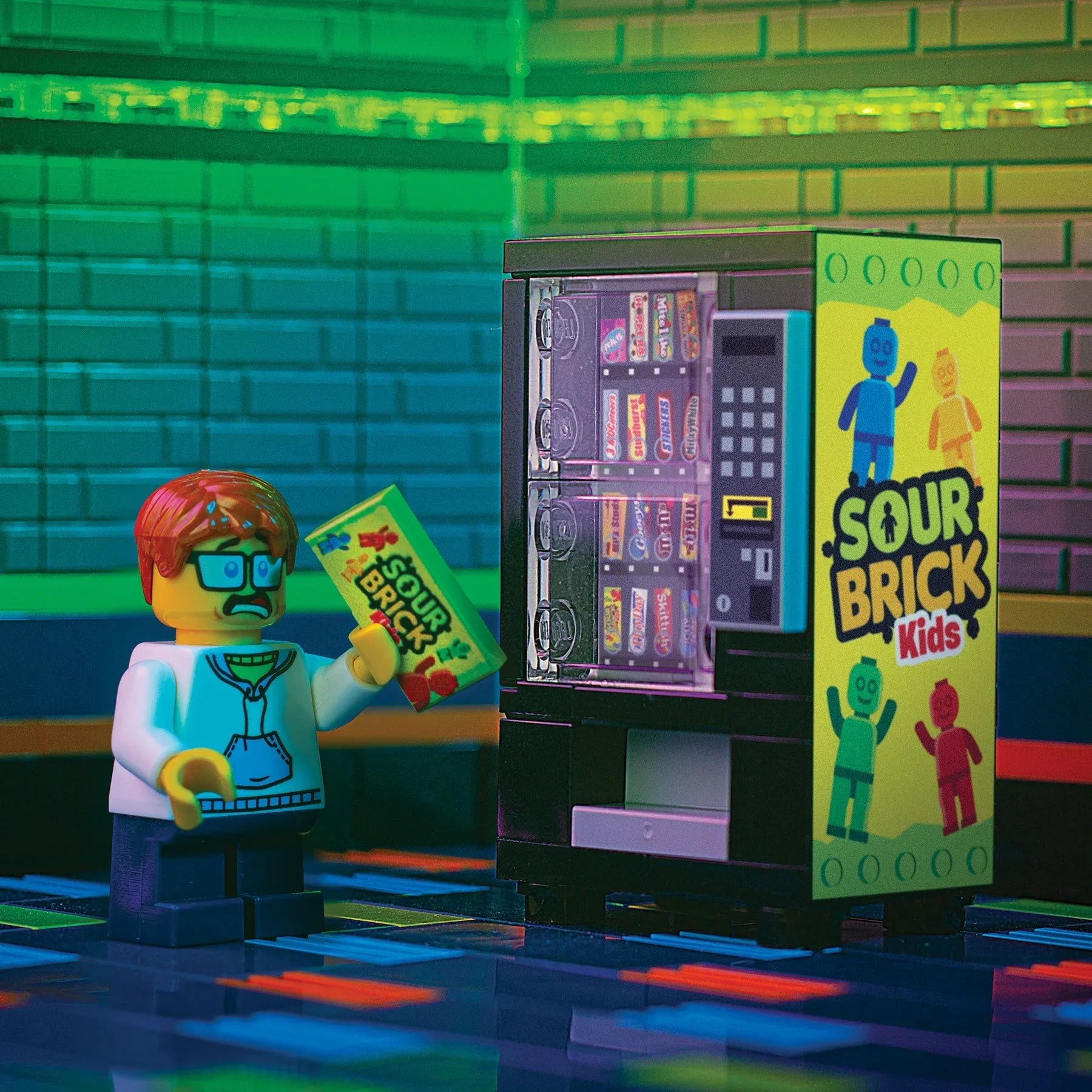 Sour Brick Kids - B3 Customs Candy Vending Machine made using LEGO parts - ToylandEU