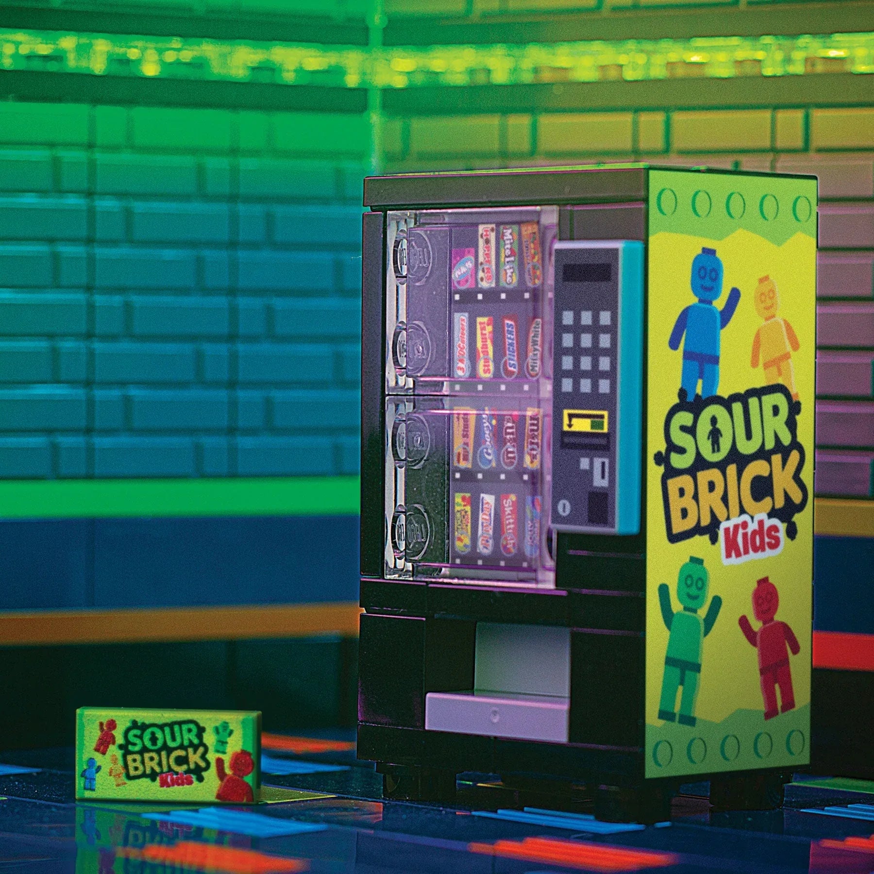 Sour Brick Kids - B3 Customs Candy Vending Machine made using LEGO parts - ToylandEU
