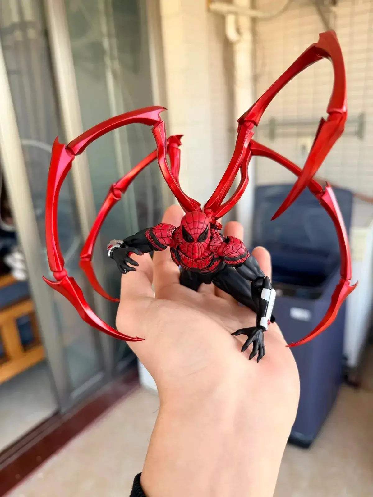 Spiderman Action Figure Superior Spider Man Ultimate Neighbor Kaine - ToylandEU