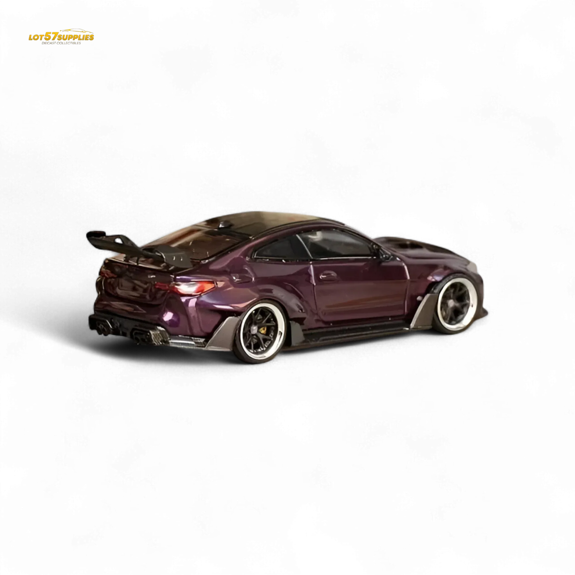 Street Weapon BMW M4 G82 Widebody Dark Purple 1:64 - ToylandEU