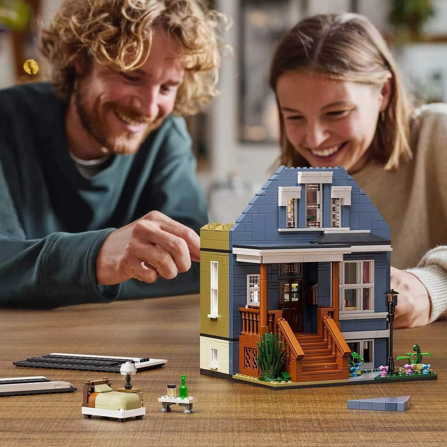  Stunning Building Blocks Set Shameless House Toyland EU -  ToylandEU™