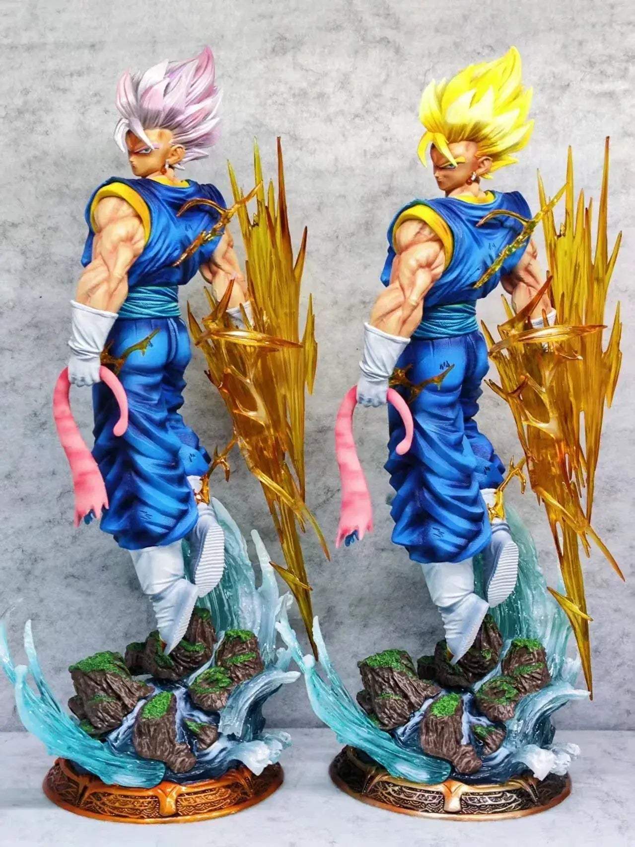 Super Saiyan Blue Vegito LED Anime Figure, Dragon Ball Z Anime Figures 3 or 4 heads PVC Statue - ToylandEU