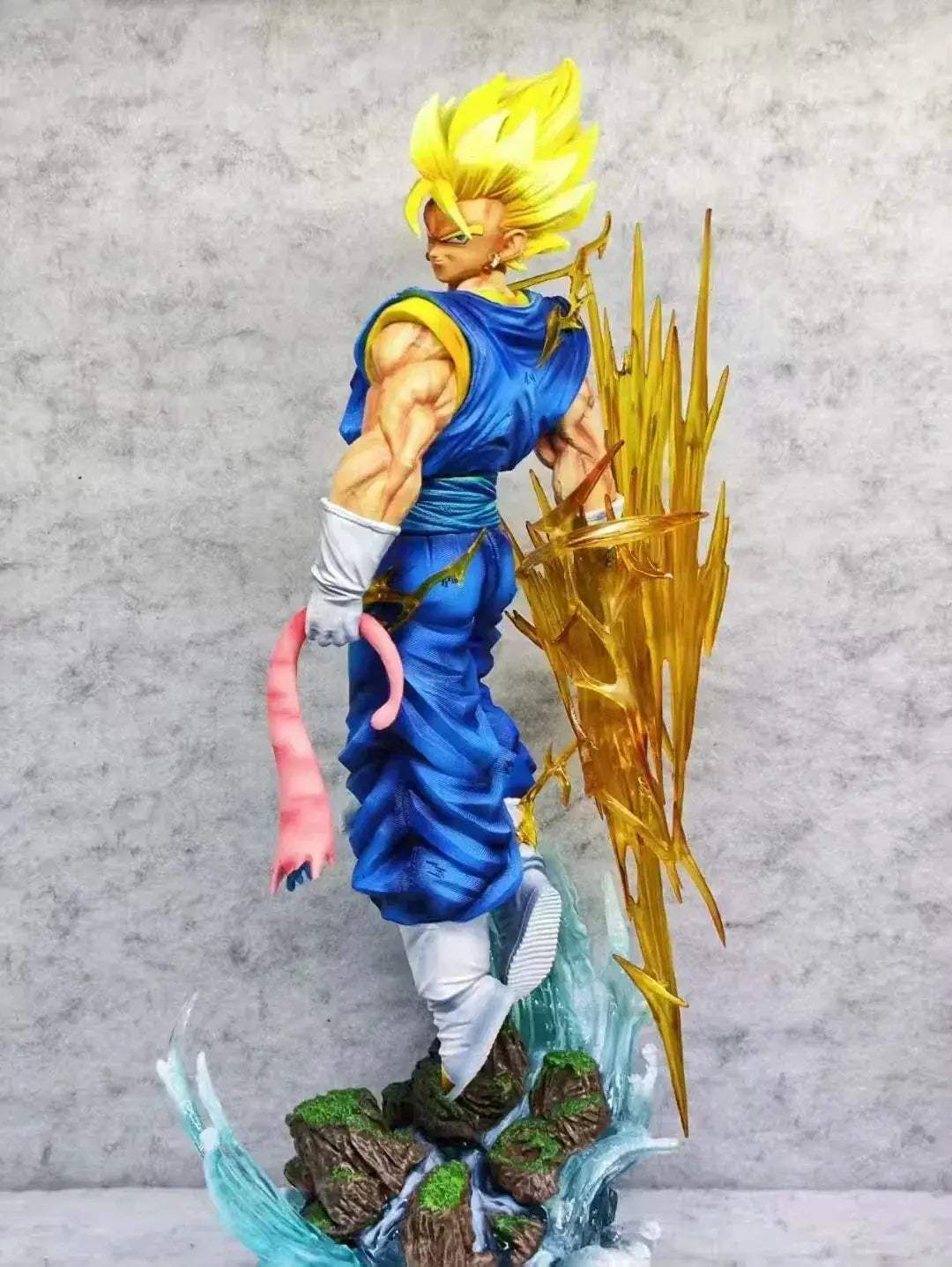 Super Saiyan Blue Vegito LED Anime Figure, Dragon Ball Z Anime Figures 3 or 4 heads PVC Statue - ToylandEU