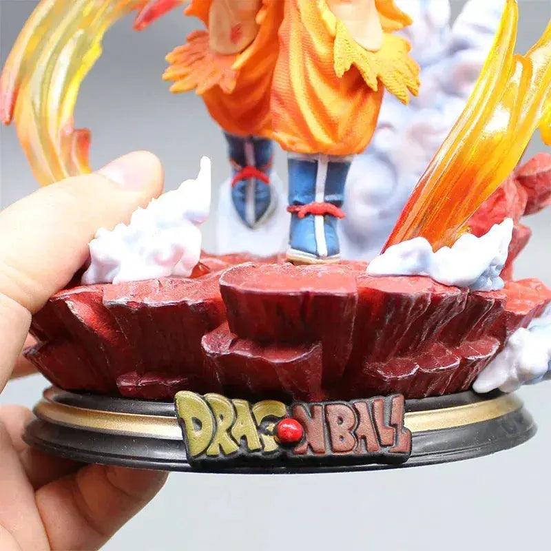  Super Saiyan Goku Dragon Ball Z Action Figure Deluxe -  ToylandEU™
