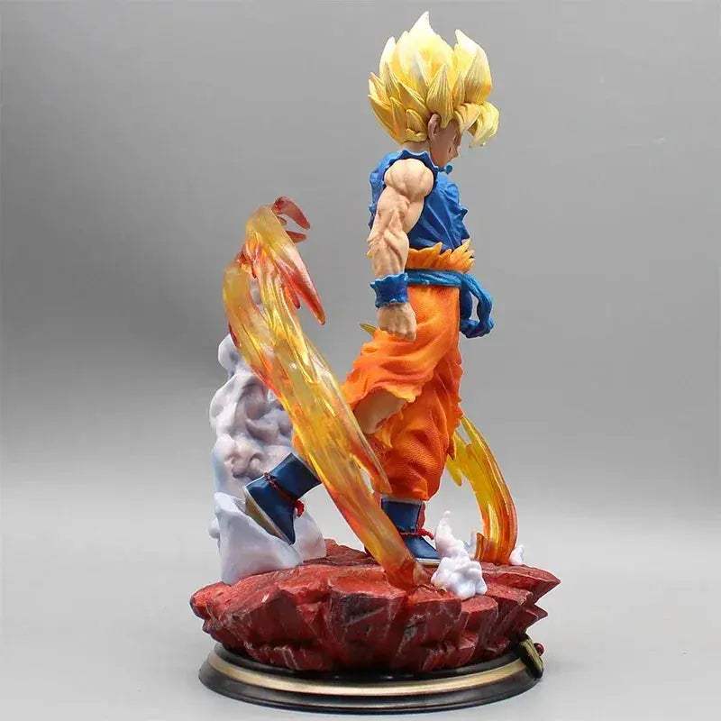 Super Saiyan Goku Dragon Ball Z Highly Detailed Action Figure - ToylandEU