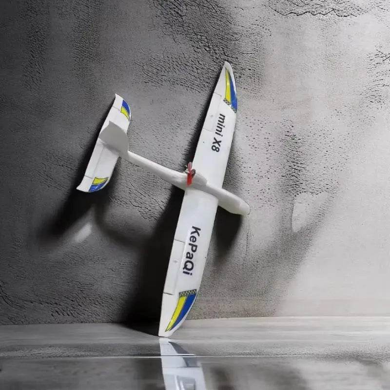 Surfer Mini X8 Beginner'S Easy To Fly Remote Controlled Plane - ToylandEU
