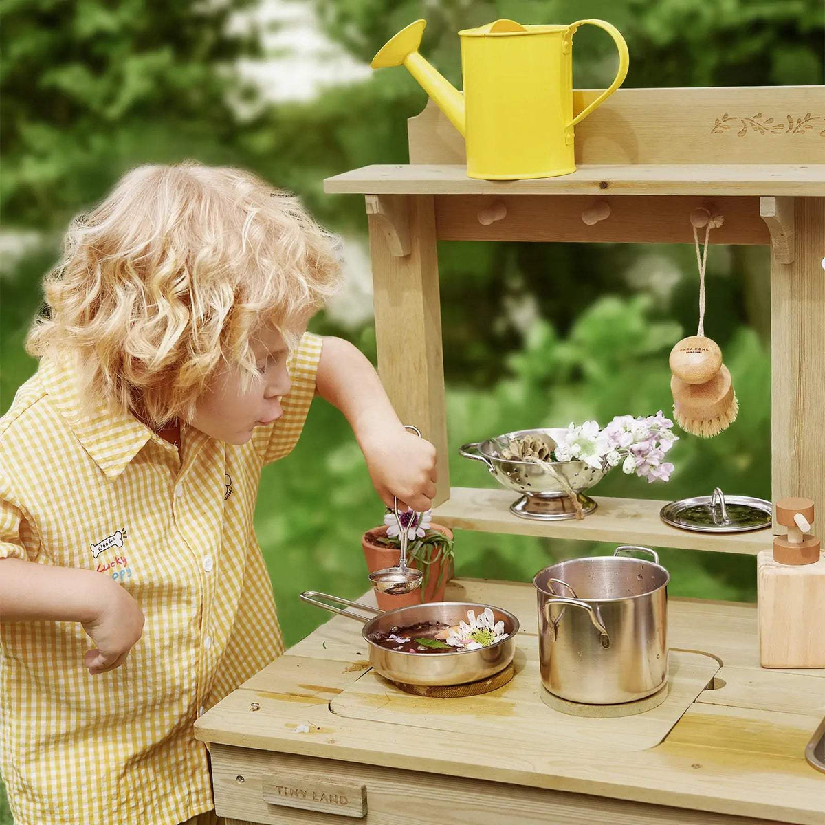 Mud Play Kitchen | Outdoor Water Station | Durable Build | Kids Ages 3 Plus