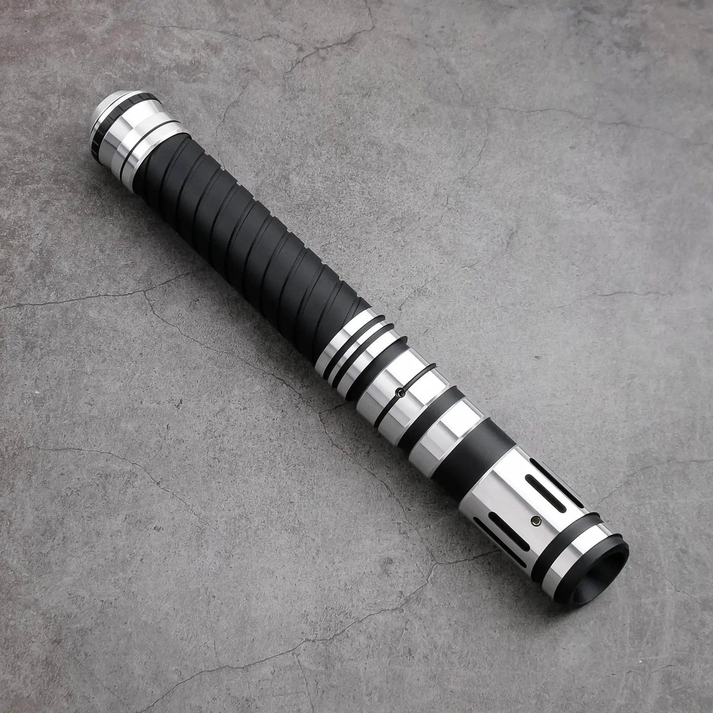  TXQ Smooth Swing SNV4 PRO Lightsaber Metal Hilt 12 Colors -  ToylandEU™