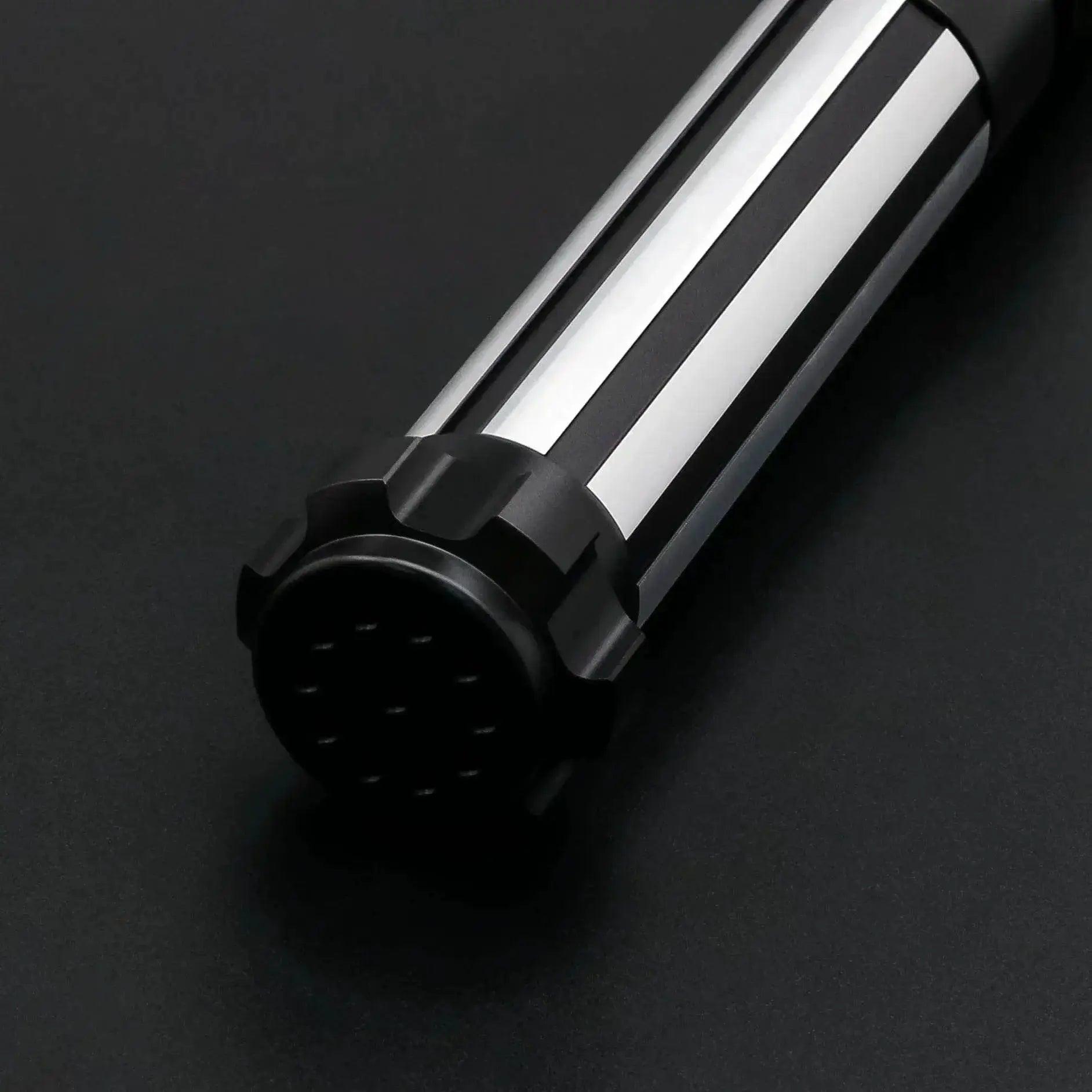  TXQSABER Metal Hilt LightSaber with Soundfonts and LED -  ToylandEU™