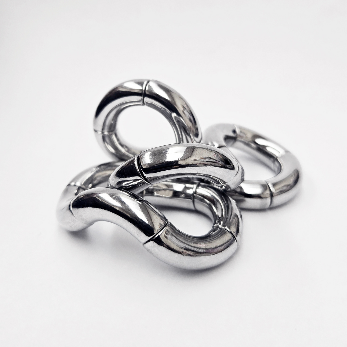 Tangle Jr Sculpture | Die Cast Metal | 18 Piece Stress Relief Toy
