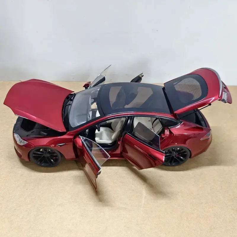Tesla Model S Diecast Premium One Eighteen Scale Car - ToylandEU