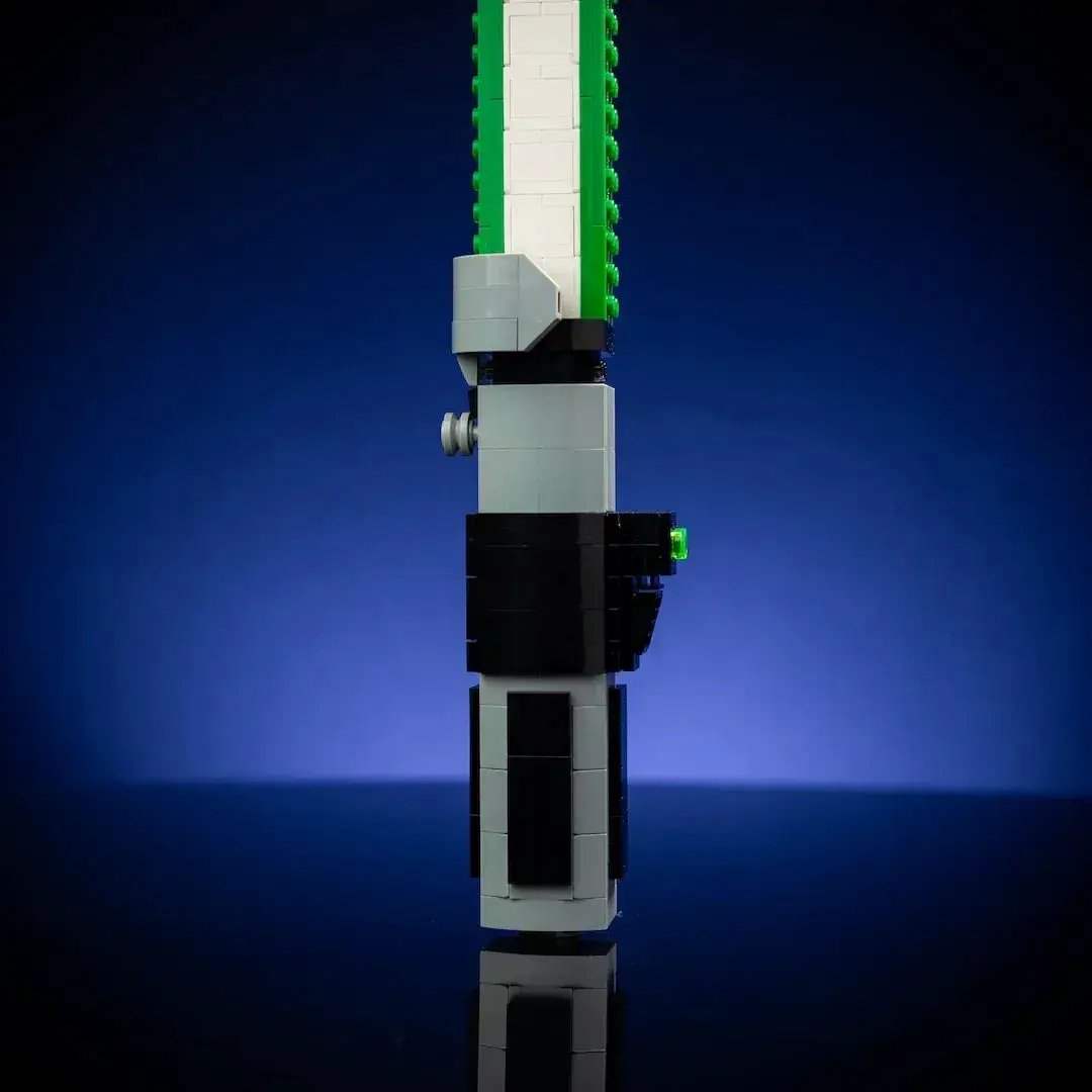 Life-Size LEGO Saber Replica With Bright Glow And Playable - ToylandEU